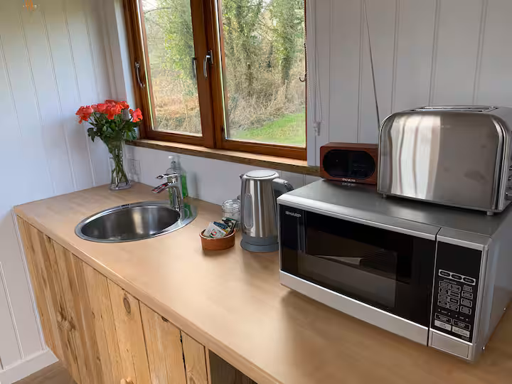 Warren's kitchenette